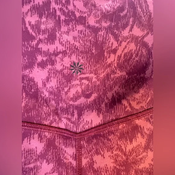 Athleta Elation Textured Tight in Burgundy/Mauve Print Size XL - Picture 4 of 7